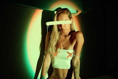 Header of alexaprilx