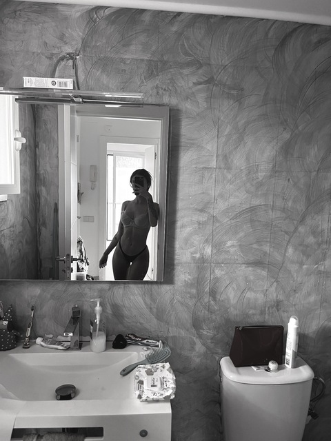 Header of andreacarrascoo