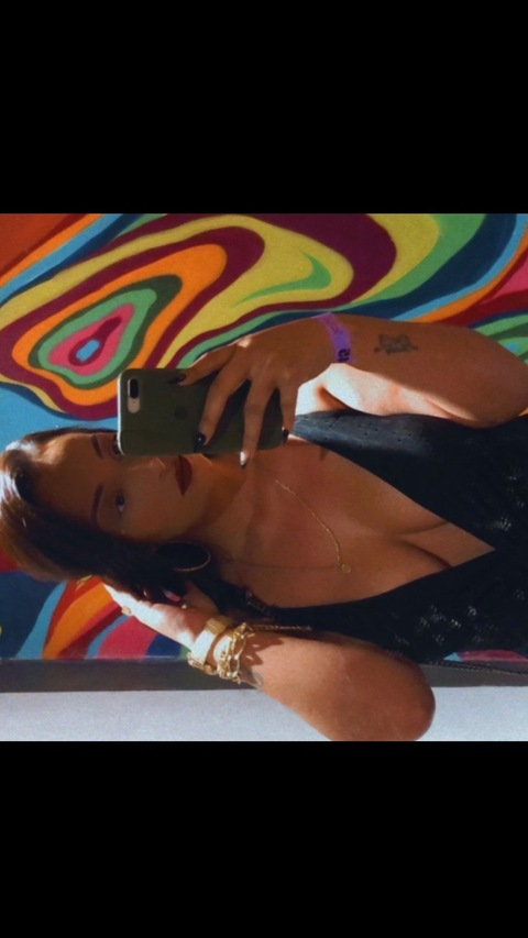 Header of antonella_lacerda