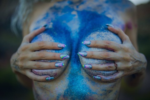 Header of autumnkayy