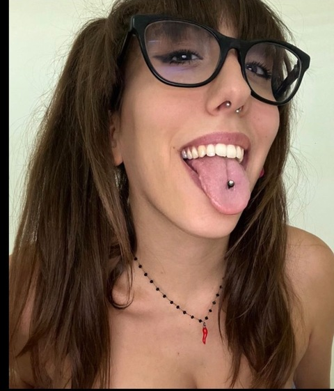 Header of blackfoxy99