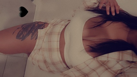 Header of browneyedsirenx