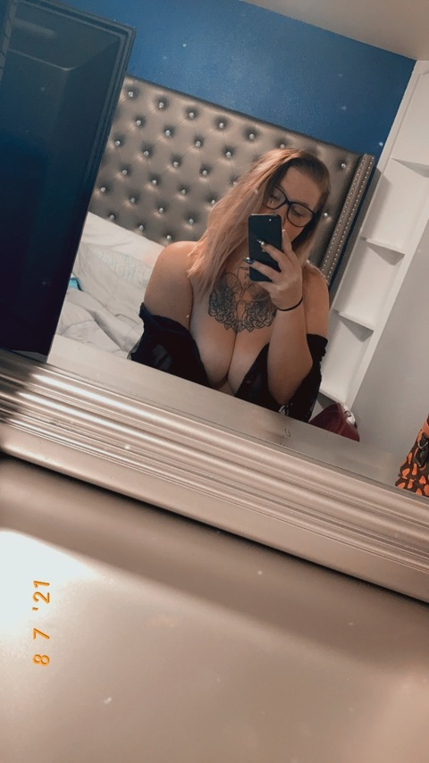 Header of candeeland94