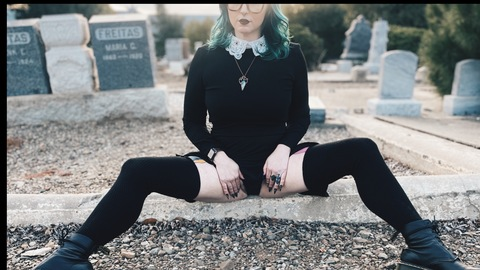 Header of cemeteryghoulfree