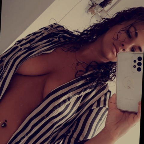 Header of cherriebomm