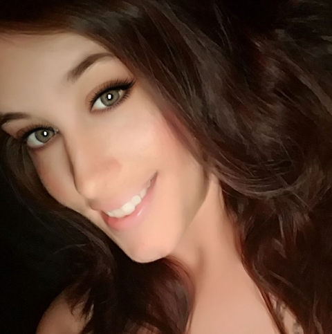 Header of chloecream