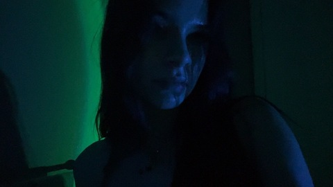 Header of chloevanbev