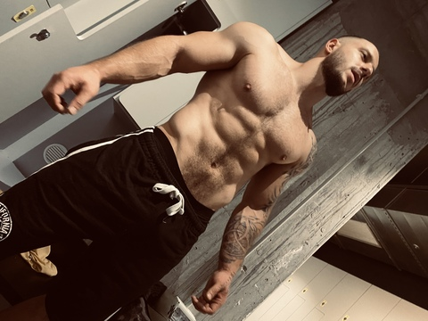 Header of claudeloflex