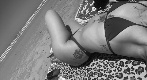 Header of courtneyswrllllld