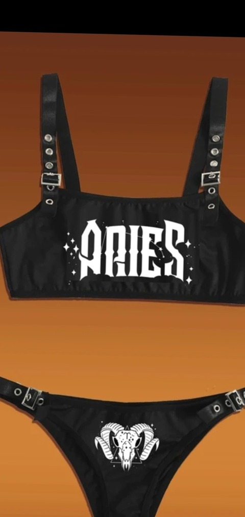 Header of crazybratz1999