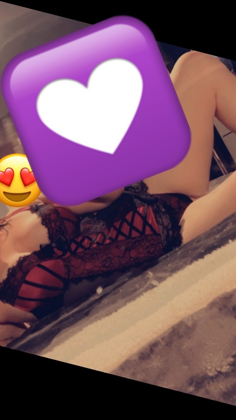 Header of curvychick690123