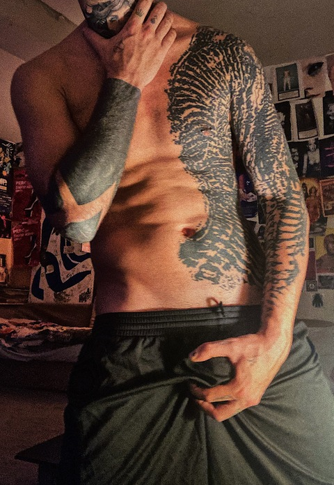 Header of diirty_boy