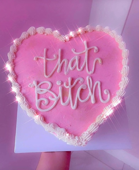 Header of fineassmarie__