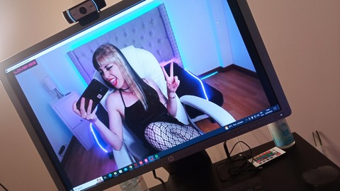 Header of gina_husky