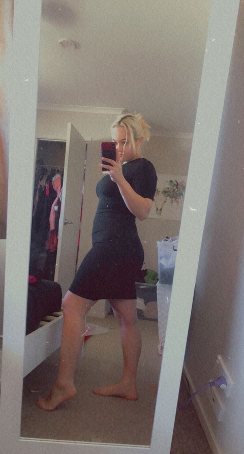 Header of graciebabyxxo