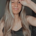 heyitme2000 (Everleigh) OnlyFans Leaked Videos and Pictures 

 profile picture