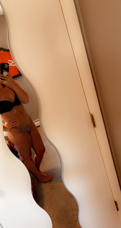 Header of itsblondiebabexo