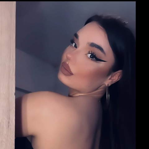 Header of katieexxxv