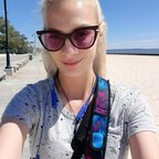 Kitty Moon (@kittymoon) Leaks OnlyFans 

 profile picture