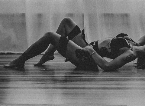 Header of lalala_lola