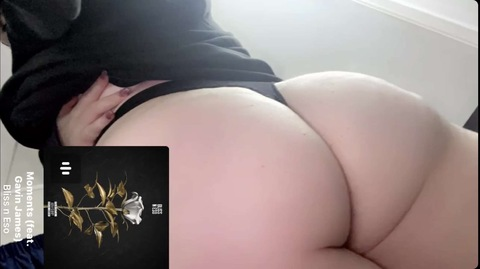 Header of larabaylyy