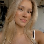 lia (@liaofficial) Leak OnlyFans 

 profile picture