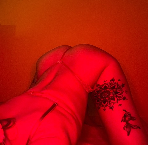 Header of lilblondesiren