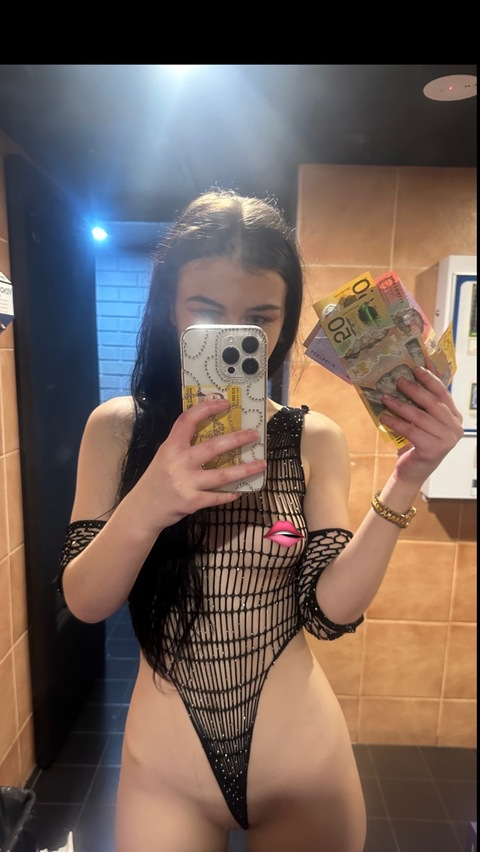 Header of lillimercia_x