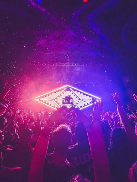 Header of littlered-