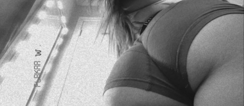 Header of lizlizzzzzz