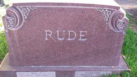 Header of lonelygothgirlx