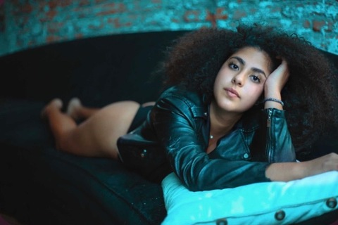 Header of luzofeliaa