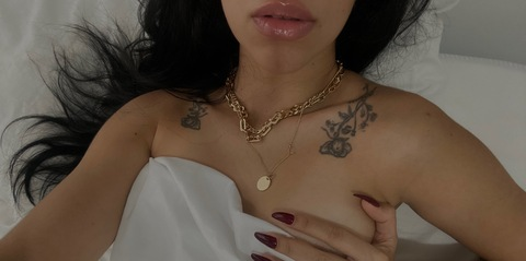 Header of mariamoretti