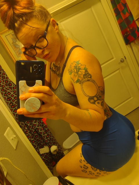 Header of missprettyykittyy