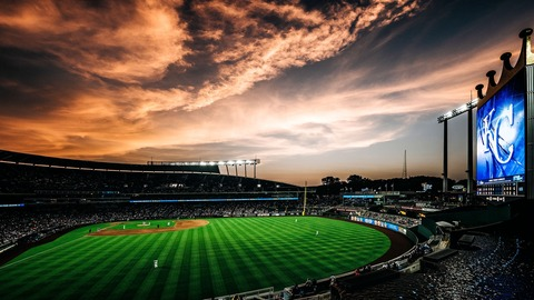 Header of missroyalkc