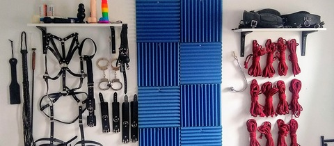 Header of missscarletlee