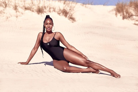 Header of mistressbrinks