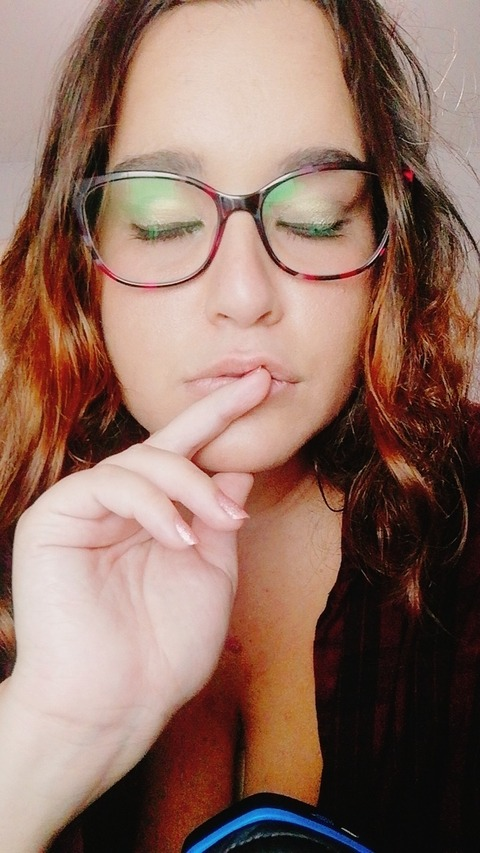 Header of mistresstryssfree