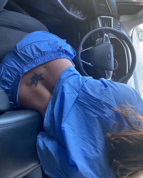 Header of mormonbaddie