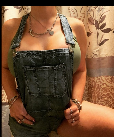 Header of moxiepowers