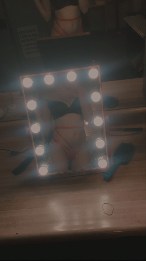 Header of naughtyeve33