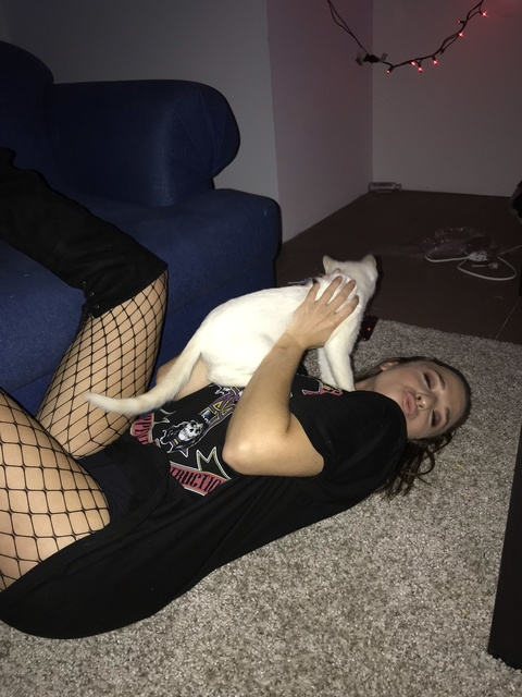 Header of naughtykimberlyxo