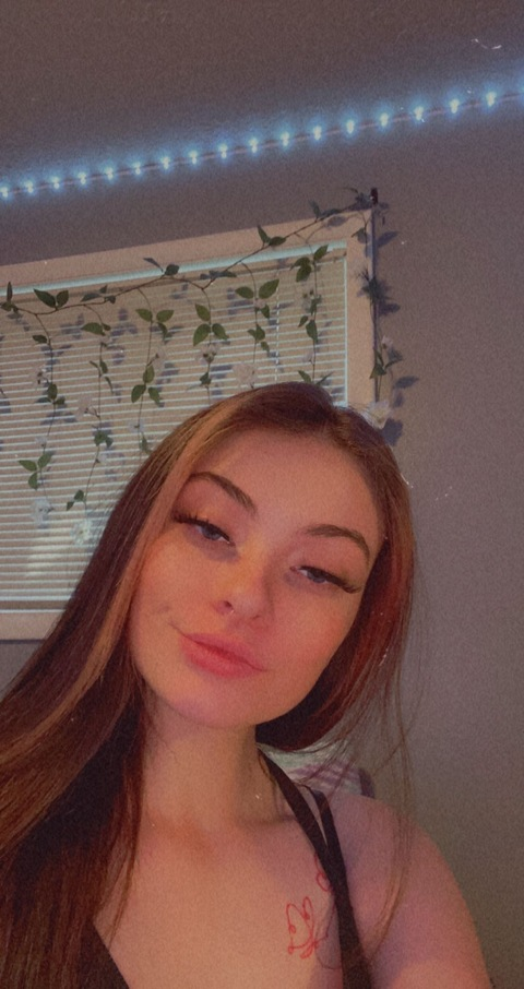 Header of pregnantkattiana