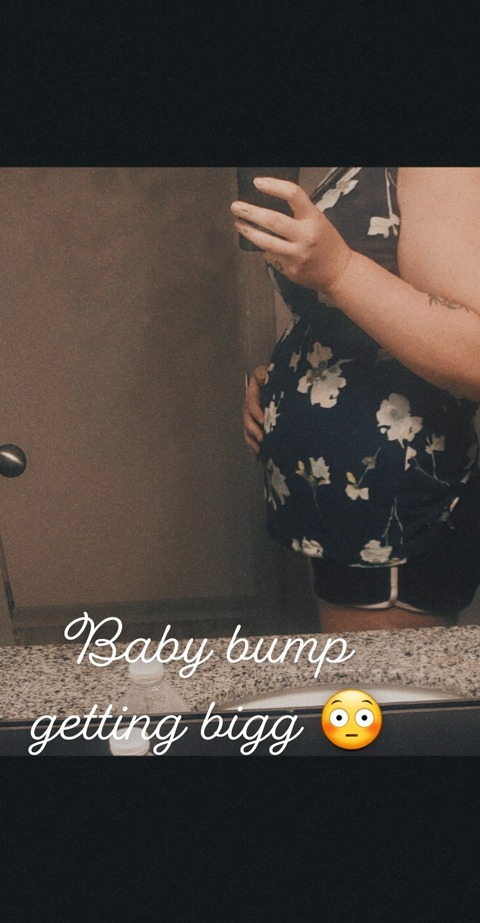 Header of pregnantxxaspen