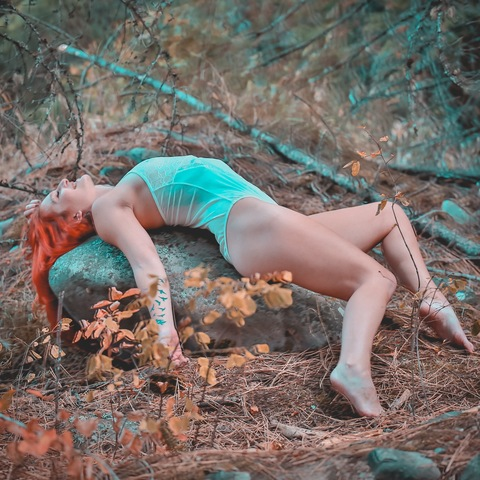 Header of redhottiepage