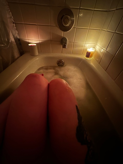 Header of rileyreneestone