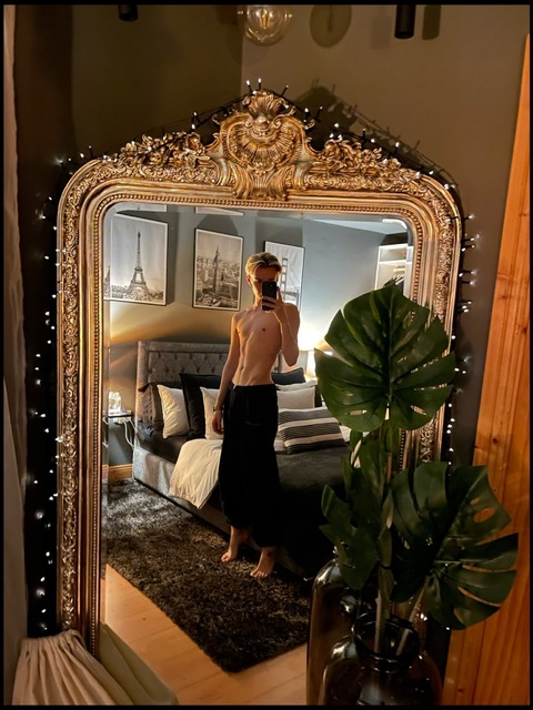 Header of robbiegolden