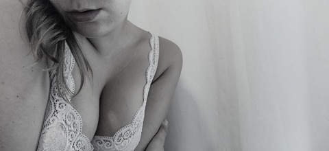 Header of sansqunfree