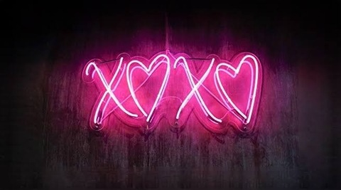 Header of saraaamxoxo