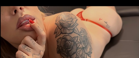 Header of scarlett.rose